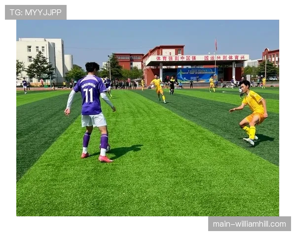 川渝德比吸引五万余人观战 西南球市火爆助推足球发展